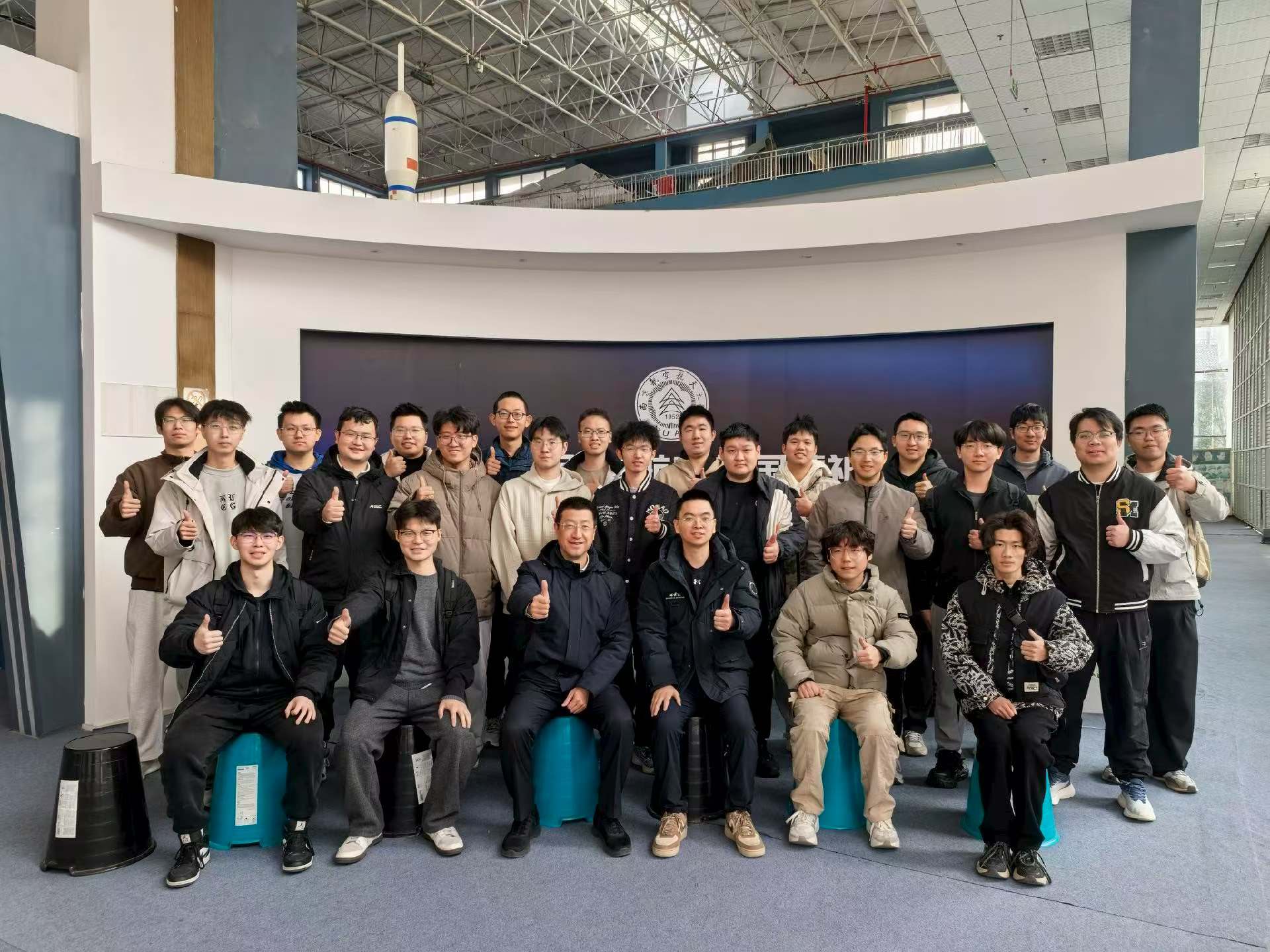 学会动态 | 科普研学新探索：江苏省振动工程学会理事长费庆国助力学子逐梦蓝天